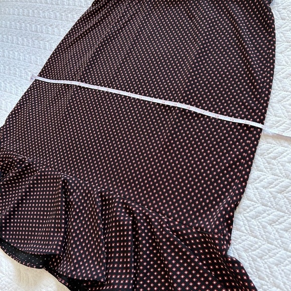 Micheal Micheal Kors Jersey Pull-On Skirt Flounce Hem Black/Red Print Size 12 - Picture 6 of 13